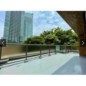 56m² roof balcony